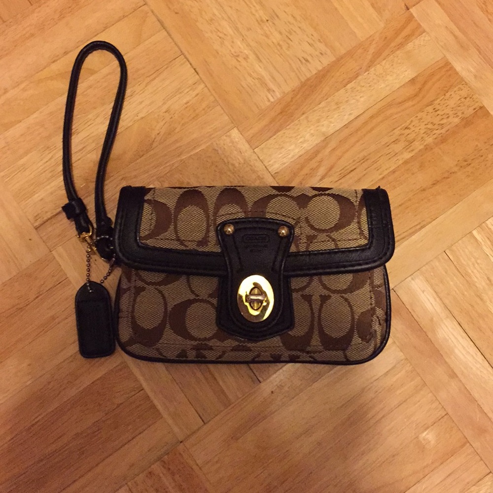 Wristlet